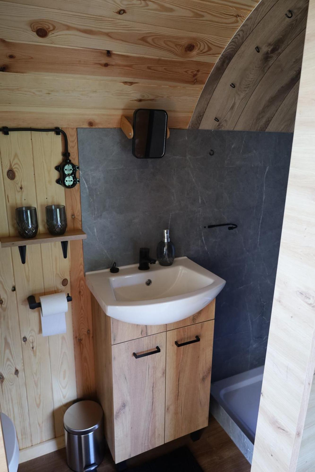 Oaza Swiety Spokoj - Domek Z Balia I Jacuzzi Rzasnik 外观 照片
